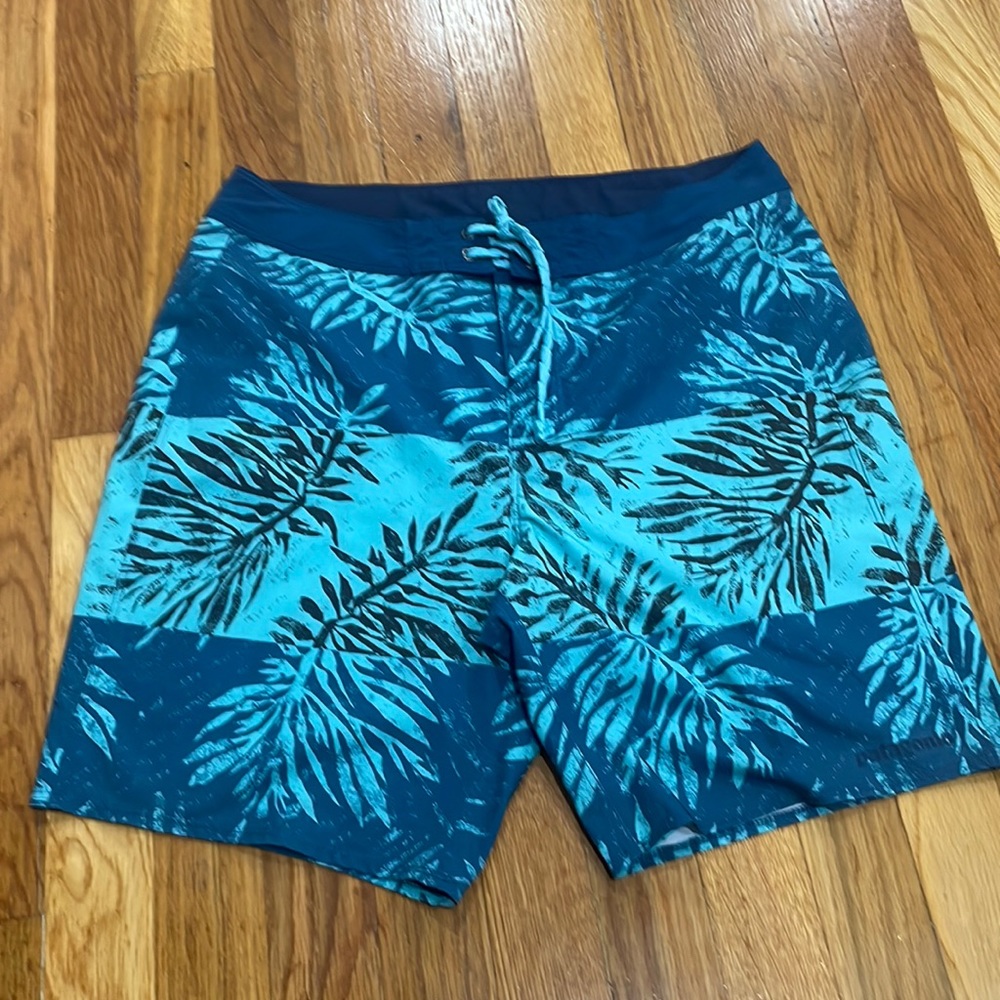 Patagonia swim shorts - Picture 1 of 5